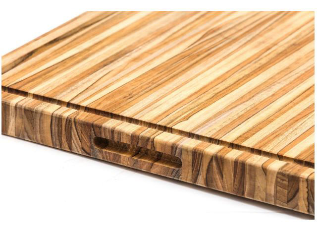 https://www.artisancraftedhome.com/images/thumbs/0066651_edge-grain-rectangular-carving-board-with-hand-grip-and-juice-canal-by-proteak.jpeg